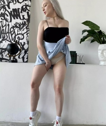 Со мной ты прочувствуешь настоящее наслаждение. Я располагаю не только красивым и ухоженным телом, но и горячими фантазиями. Мои услуги откроют для тебя новую грань наслаждения. Умею быть страстной и нежной одновременно. Гарантирую полное удовлетворение и душевное насыщение. У меня ты сможешь расслабиться и забыть о проблемах. Открой для себя новый мир наслаждения в Москве. Звони! ❤️😘 140, 25 лет