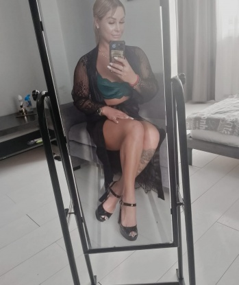 Эксклюзивное обслуживание для искушенных гурманов наслаждения. Все по высшему разряду. Интимные фантазии сбудутся вместе со мной. 12242, 27 лет