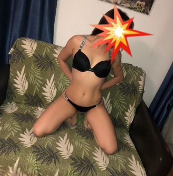 Страстная брюнетка приглашает на чувственное свидание. Готова исполнить все твои желания и фантазии. Гарантирую полный релакс и удовлетворение. 7121, 27 лет